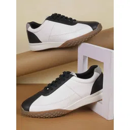 Metro Men Colourblocked Lace-Ups Sneakers-picture-24