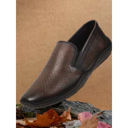 Metro Men Leather Slip-On Sneakers-image-8