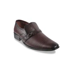 Metro Men Maroon Textured Leather Formal Slip-Ons-picture-17