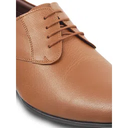 Metro Men Tan Brown Formal Derbys image 4