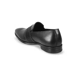 Metro Men Textured Leather Formal Slip-Ons image 3