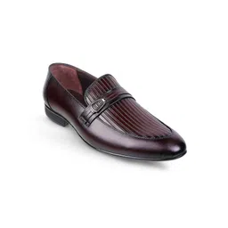 Metro Men Textured Pointed Toe Leather Formal Loafers-image-42