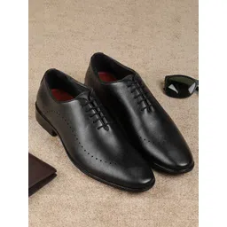 Metro Men Textured Round Toe Leather Brogues Formal Shoes-picture-38