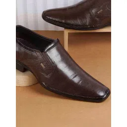 Metro Men's Brown Formal Loafers-picture-21