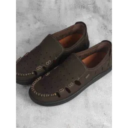 Metro Men's Brown Slip-On Shoes-picture-44