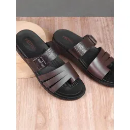 Metro Men's Brown Toe Ring Sandals-picture-39