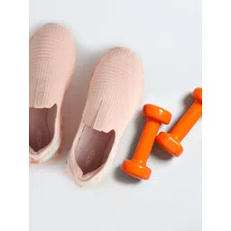 Metro Women Mesh Walking Non-Marking Shoes-picture-41