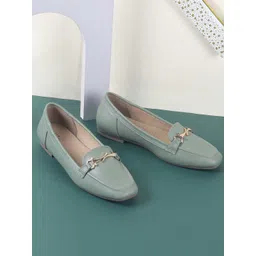Metro Women Printed Loafers-picture-19
