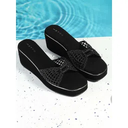 Metro Women Wedge Heel Sandals-picture-11