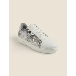 Metro Women Woven Design Lace-Ups Round Toe Skate Shoes-image-13
