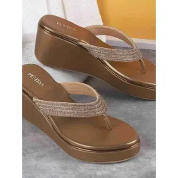 Metro Women's Antique Gold Thong Wedges-picture-29