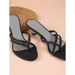 Metro Women's Black Thong Sandals-picture-28