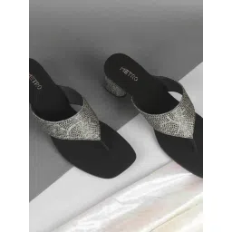 Metro Women's Black Thong Sandals-picture-38