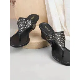 Metro Women's Black Thong Wedges image 1