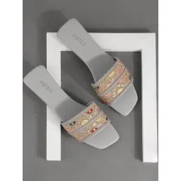 Metro Women's Grey Casual Sandals-picture-39