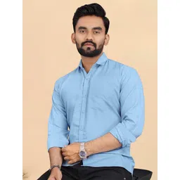 Metronaut Men Classic Fit Solid Spread Collar Cotton Casual Shirt-picture-22