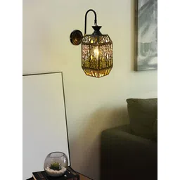 MFD HOME FURNISHING Black & Gold-Toned Metal Traditional Abstract Shaped Shaped Wall Lamp-picture-38