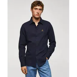 mischief monkey Men Tailored Fit Shirt with Embroidered Logo-picture-14