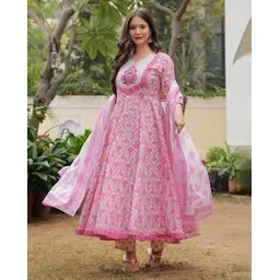 mizaz Women Floral Print Flared Kurta Set with Dupatta-picture-14