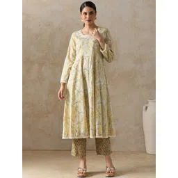 Moara Women Floral Printed Gotta Patti Pure Cotton Kurta with Trousers image 1