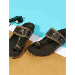 Mochi Brown Toe Ring Sandals-picture-37
