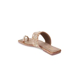 Mochi Embellished Ethnic One Toe Flats image 2