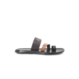 Mochi Men Colourblocked Comfort Sandals image 2