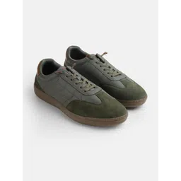 Mochi Men Colourblocked Sneakers-picture-41