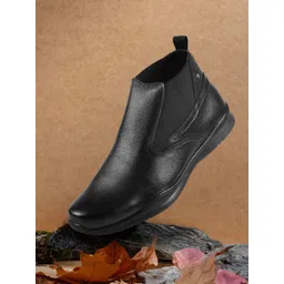 Mochi Men Textured Casual Chunky Boots-picture-16