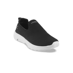 Mochi Men Textured Comfort Insole Contrast Sole Slip-On Sneakers-image-6