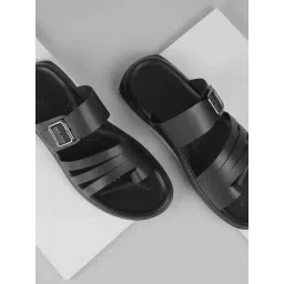Mochi Men's Black Toe Ring Sandals-picture-32