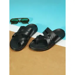 Mochi Men's Black Toe Ring Sandals-picture-42