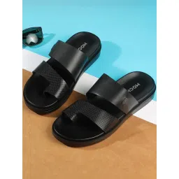 Mochi Men's Black Toe Ring Sandals image 1