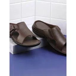 Mochi Men's Brown Casual Sandals-picture-30