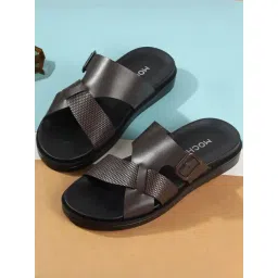 Mochi Men's Brown Casual Sandals-picture-30