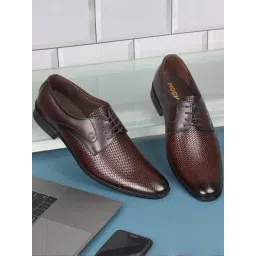 Mochi Men's Brown Derby Shoes-picture-27