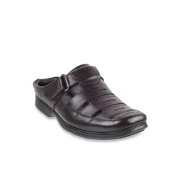 Mochi Men's Brown Fisherman Sandals-picture-44