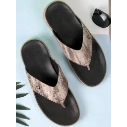 Mochi Men's Brown Thong Sandals-picture-40