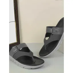 Mochi Men's Grey Thong Sandals-picture-22