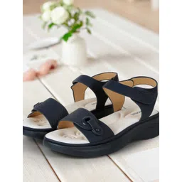 Mochi Self Design Heels With Backstraps-picture-30