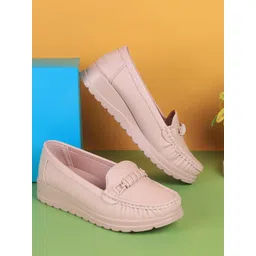 Mochi Women Colourblocked Slip-On Sneakers-picture-36