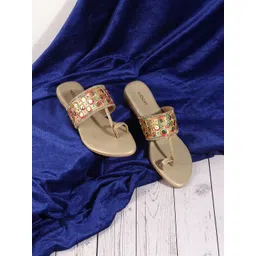 Mochi Women Ethnic Embellished One Toe Flats-picture-19