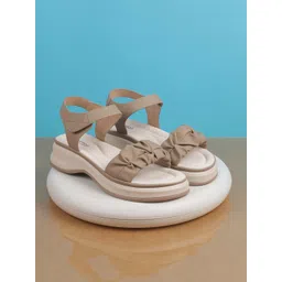 Mochi Women Open Toe Flats-picture-28