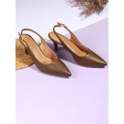 Mochi Women Textured Kitten Heels Pumps with Buckles-image-8