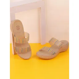 Mochi Women's Beige Casual Wedges-picture-25