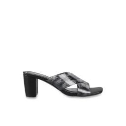 Mochi Women's Black Cross Strap Sandals-picture-22