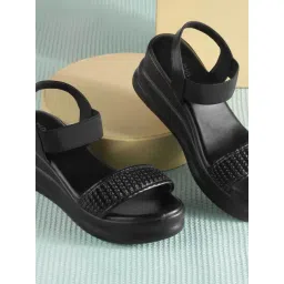 Mochi Women's Black Sling Back Sandals-picture-12