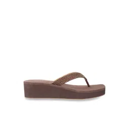 Mochi Women's Brown Thong Wedges-image-25