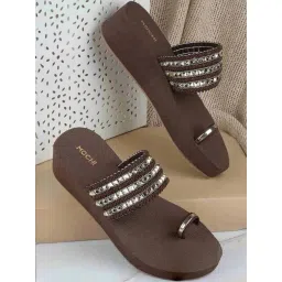 Mochi Women's Brown Toe Ring Wedges-image-33