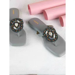 Mochi Women's Grey T-Strap Sandals-picture-26